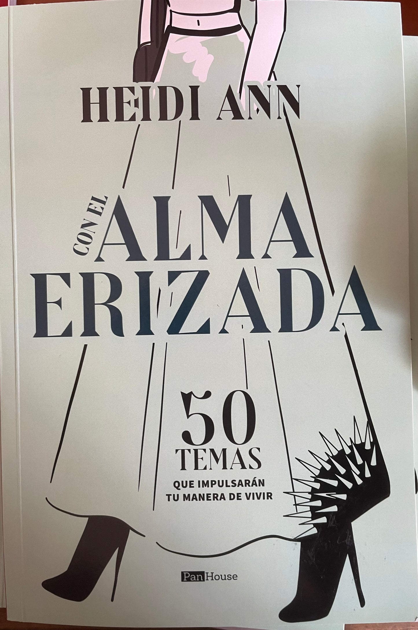 Con el alma erizada - Heidi Ann